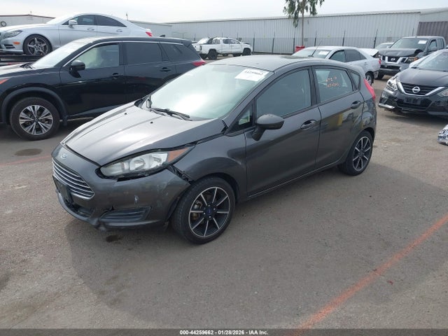 Ford FIESTA SE 2017 3FADP4EJXHM125981 Image 2