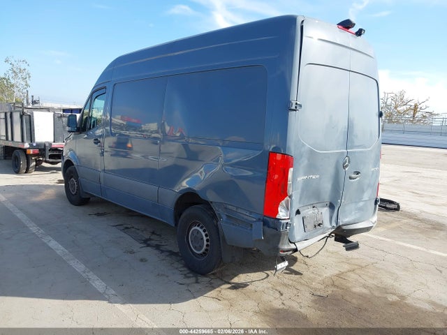 2019 MERCEDES-BENZ SPRINTER 2500 WD4PF0CD9KP034479 Photo 2