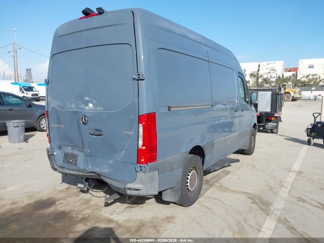 2019 MERCEDES-BENZ SPRINTER 2500 WD4PF0CD9KP034479 Photo 3