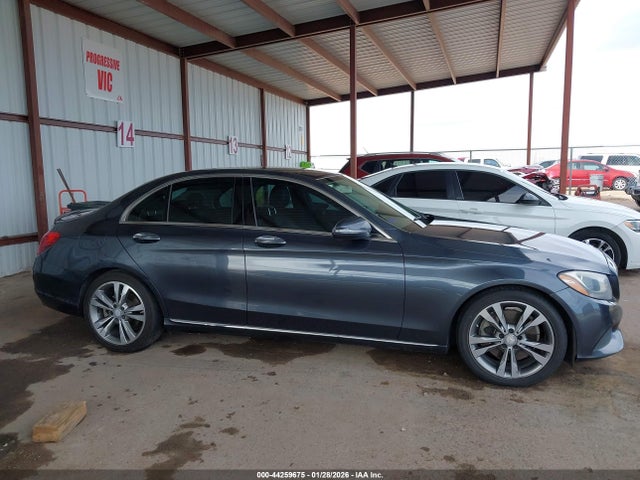 2016 Mercedes-benz C 300 მანქანა იყიდება აუქციონზე, vin: 55SWF4JB3GU165101, აუქციონის ნომერი: 44259675