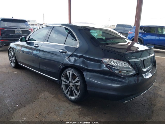 2016 Mercedes-benz C 300 მანქანა იყიდება აუქციონზე, vin: 55SWF4JB3GU165101, აუქციონის ნომერი: 44259675