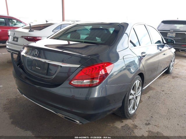 2016 Mercedes-benz C 300 მანქანა იყიდება აუქციონზე, vin: 55SWF4JB3GU165101, აუქციონის ნომერი: 44259675