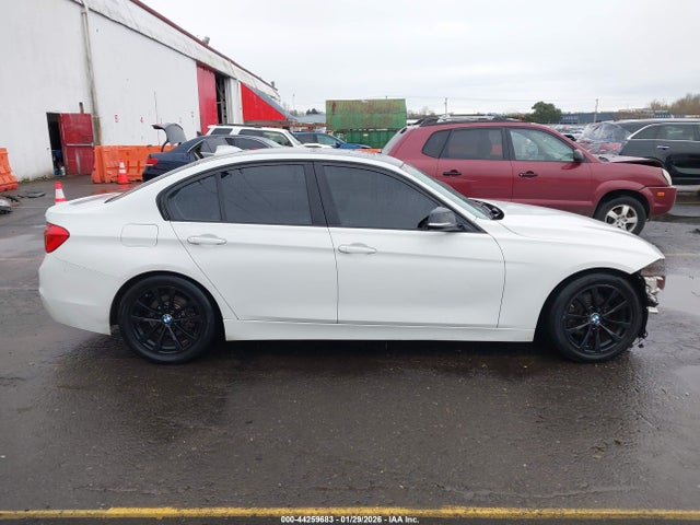 BMW 320i Xdrive 2016 WBA8A3C5XGK689274 Image 14