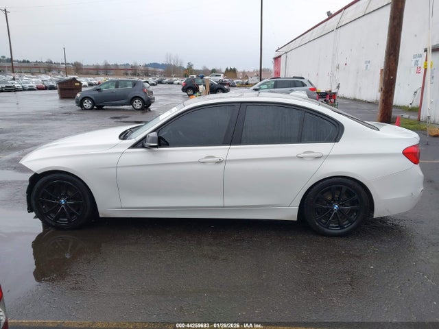 BMW 320i Xdrive 2016 WBA8A3C5XGK689274 Image 15