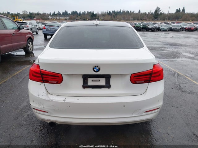 BMW 320i Xdrive 2016 WBA8A3C5XGK689274 Image 17