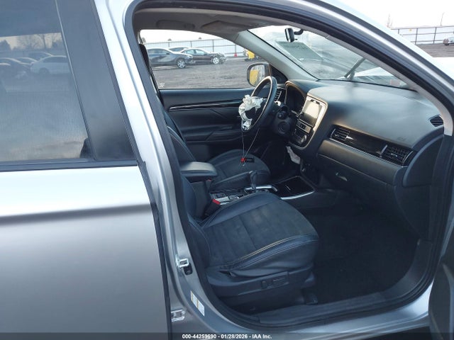 2019 MITSUBISHI OUTLANDER JA4AD3A3XKZ043126 Photo 4