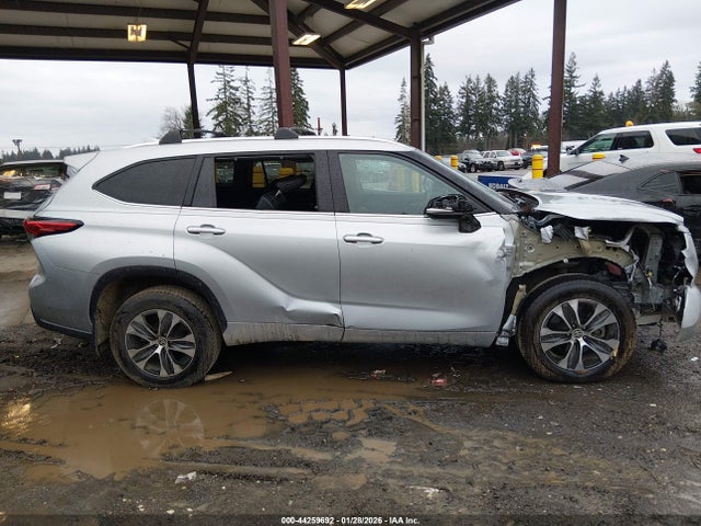 Toyota Highlander Xle 2020 5TDGZRBH2LS512680 Image 14
