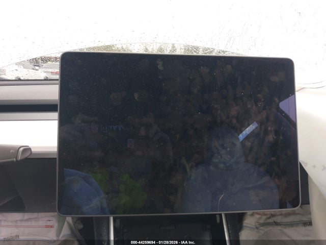 2019 TESLA MODEL 3 5YJ3E1EB6KF406819 Photo 6