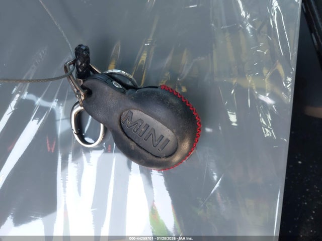 2018 MINI COUNTRYMAN WMZYT3C38J3E00408 Photo 10