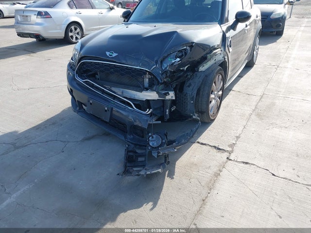 2018 MINI COUNTRYMAN WMZYT3C38J3E00408 Photo 5