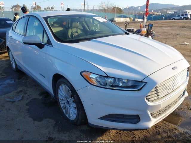 3FA6P0UU1FR106295 Ford Fusion Hybrid S