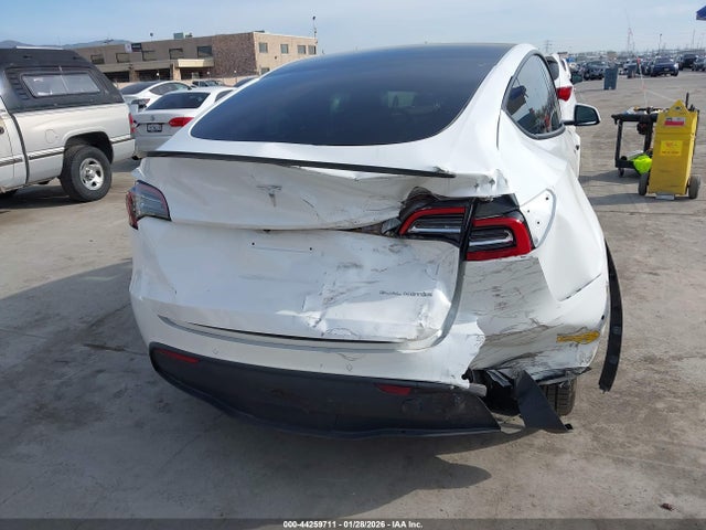 7SAYGDEEXNF321128 Tesla Model Y Long Range Dual Motor All-wheel Drive