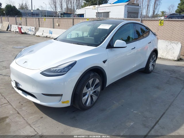 2022 TESLA MODEL Y 7SAYGDEEXNF321128 Photo 1