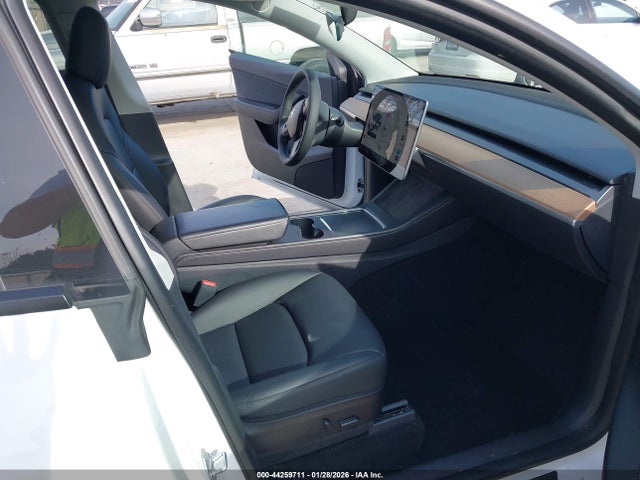 2022 TESLA MODEL Y 7SAYGDEEXNF321128 Photo 4
