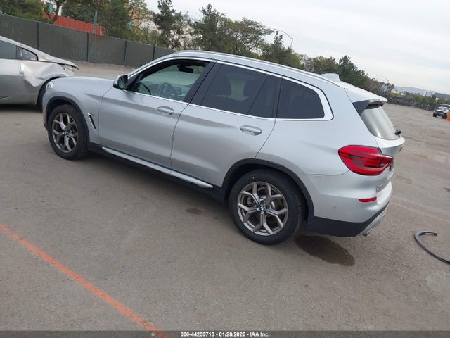 2020 BMW X3 5UXTY3C06LLU70182 Photo 2