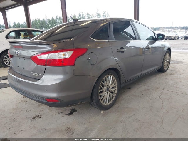 1FADP3J2XEL230364 Ford Focus Titanium