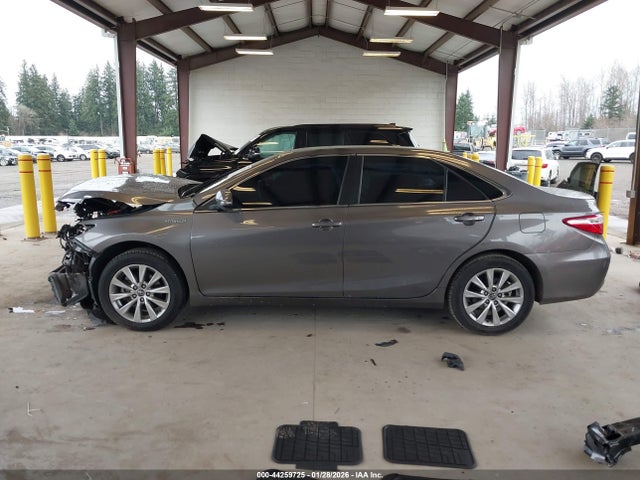 4T1BD1FK8HU228047 Toyota Camry Hybrid Le
