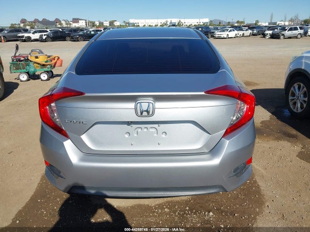 Honda Civic Lx 2018 2HGFC2F58JH602109 Image 16