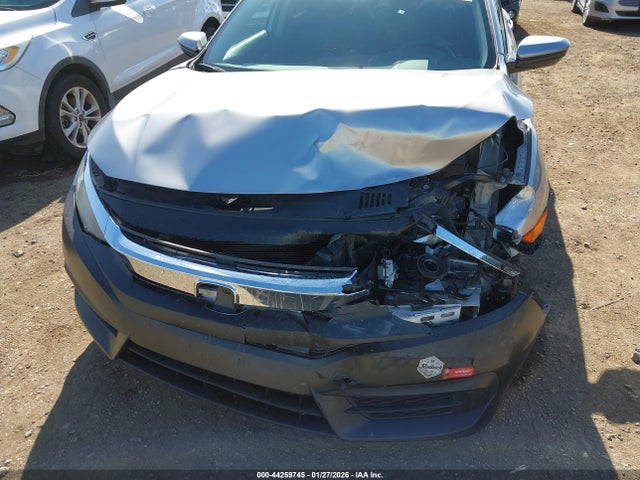Honda Civic Lx 2018 2HGFC2F58JH602109 Image 6