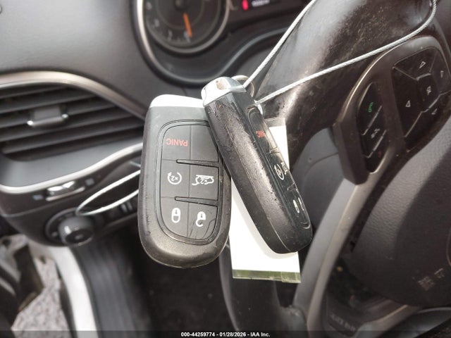 Jeep Cherokee Latitude Plus 4x4 2019 1C4PJMLX7KD223661 Image 11