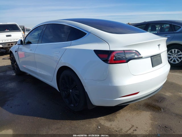 2019 TESLA MODEL 3 5YJ3E1EAXKF332506 Photo 2