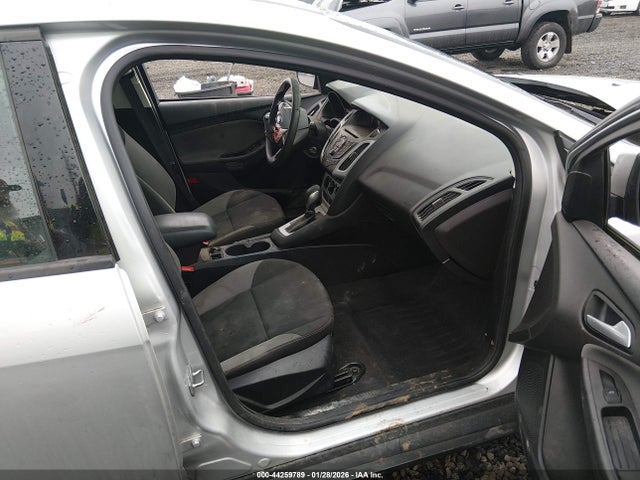 1FADP3K23EL225456 Ford FOCUS SE