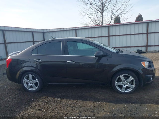 1G1JE5SB9G4104614 Chevrolet Sonic Ltz Auto