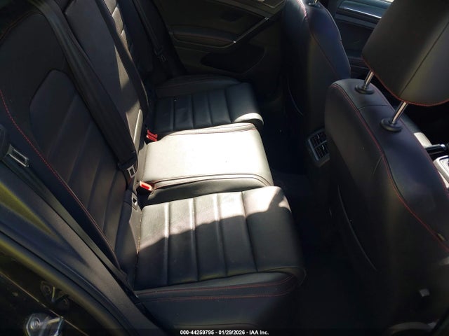 3VW6T7AU4MM003821 Volkswagen Golf GTI