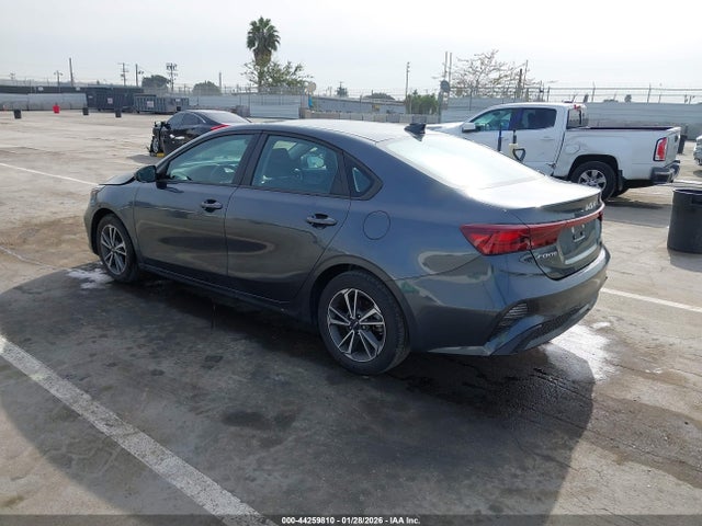 3KPF24AD5NE458872 KIA Forte Lxs