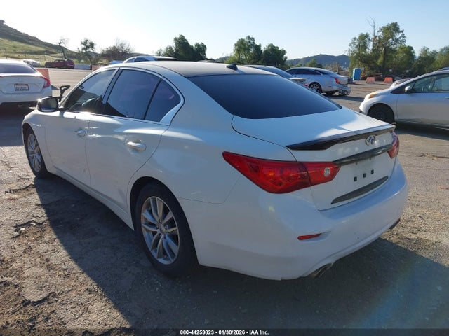 44259823 :رقم المزاد ، JN1BV7AP1FM355701 vin ، 2015 Infiniti Q50 Premium مزاد بيع