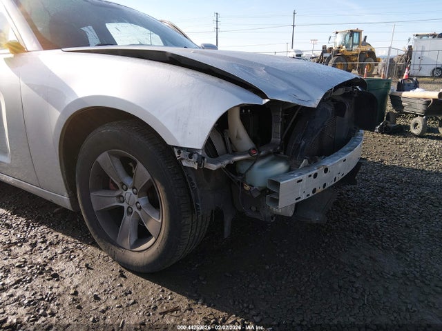 44259826 :رقم المزاد ، 2C3CDXBGXCH282270 vin ، 2012 Dodge Charger Se مزاد بيع
