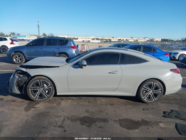 Aukcja sprzedaży 2024 Mercedes-benz Cle 300 4matic, vin: W1KMJ4HB3RF031299, numer aukcji: 44259837