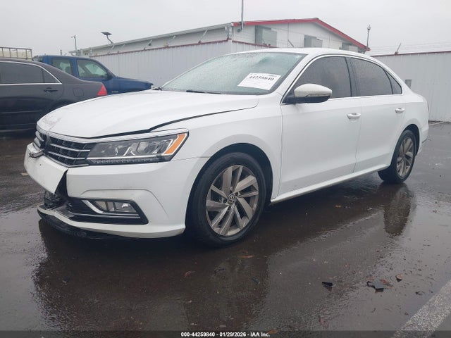 1VWBA7A34JC036181 Volkswagen Passat 2.0t Se