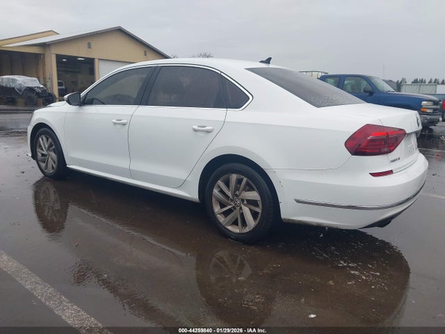 1VWBA7A34JC036181 Volkswagen Passat 2.0t Se