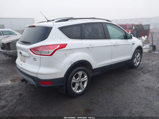 1FMCU9G99GUB84766 Ford ESCAPE SE
