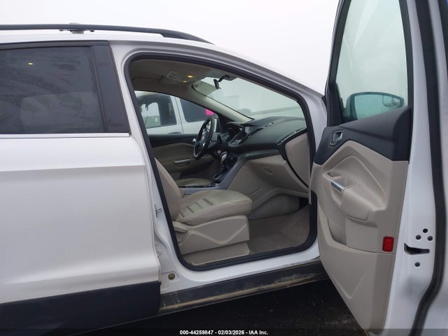 1FMCU9G99GUB84766 Ford ESCAPE SE