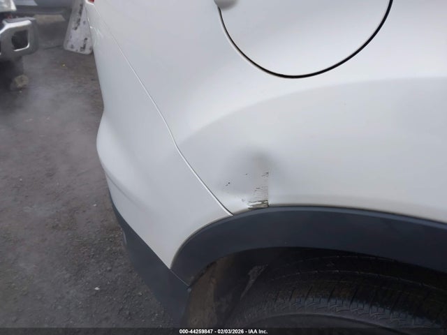 1FMCU9G99GUB84766 Ford ESCAPE SE