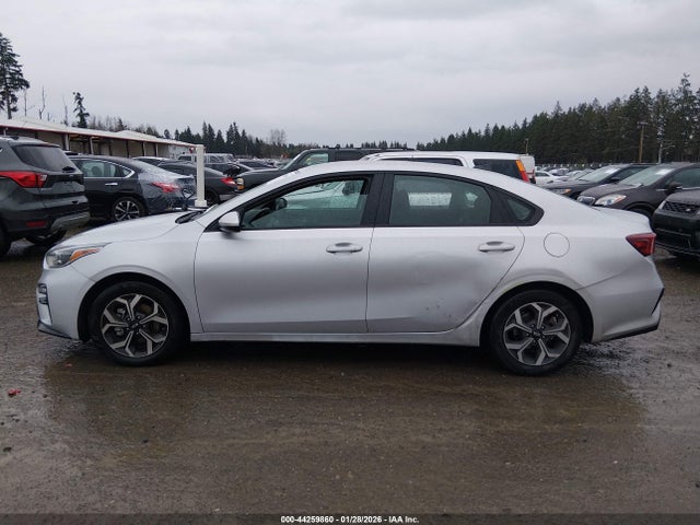 3KPF24AD6KE041546 KIA Forte Lxs