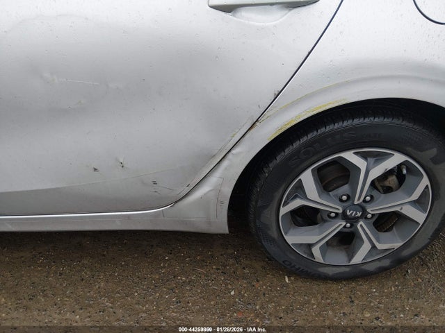 3KPF24AD6KE041546 KIA Forte Lxs