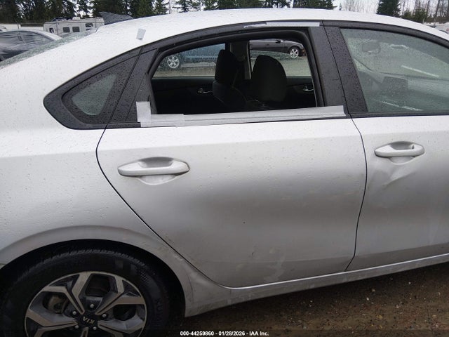 3KPF24AD6KE041546 KIA Forte Lxs