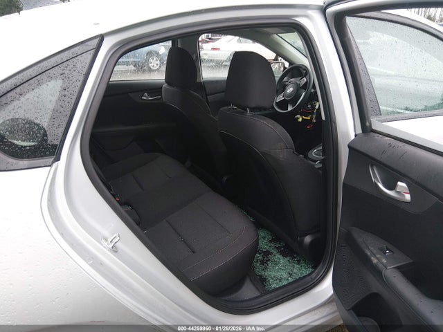 3KPF24AD6KE041546 KIA Forte Lxs