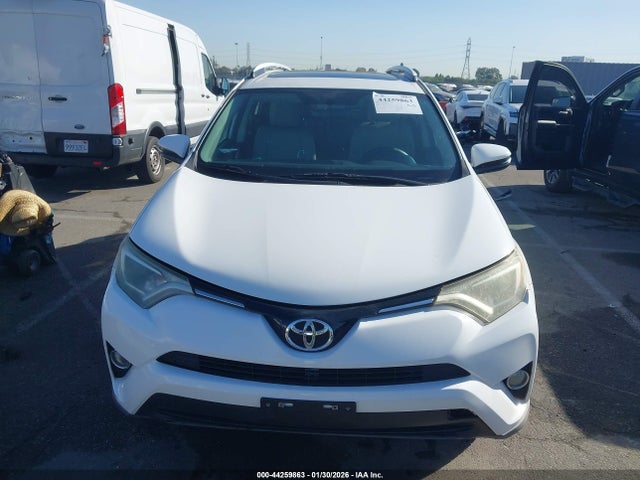 2T3WFREV3GW285977 Toyota Rav4 Xle