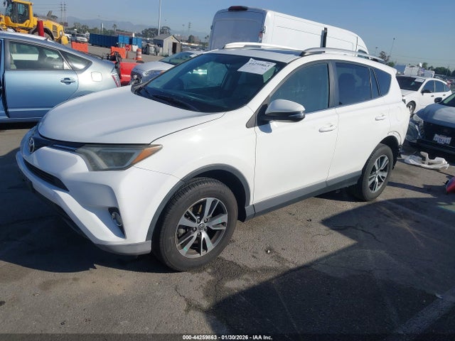 2T3WFREV3GW285977 Toyota Rav4 Xle