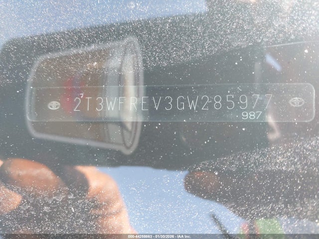 2T3WFREV3GW285977 Toyota Rav4 Xle