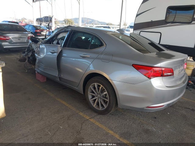 19UUB1F38JA008010 Acura TLX