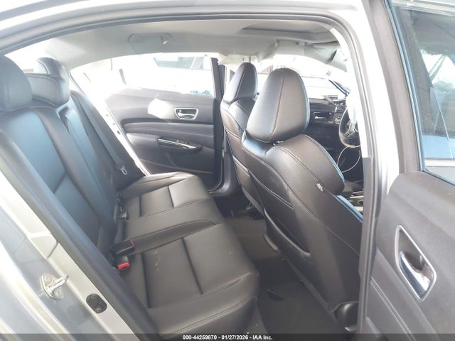 19UUB1F38JA008010 Acura TLX