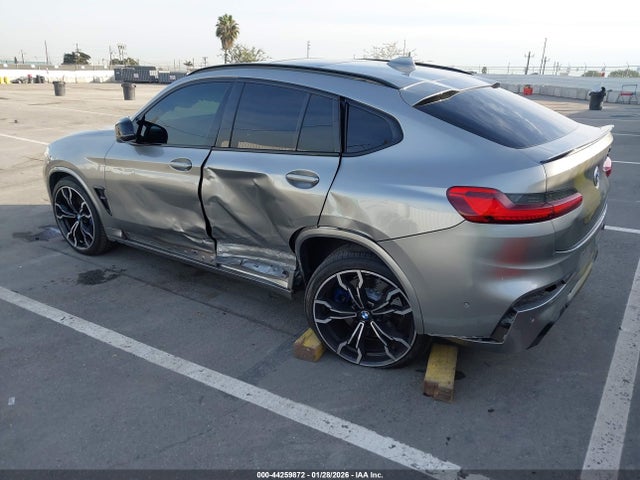 2021 BMW X4 M 5YMUJ0C04M9D00744 Photo 2