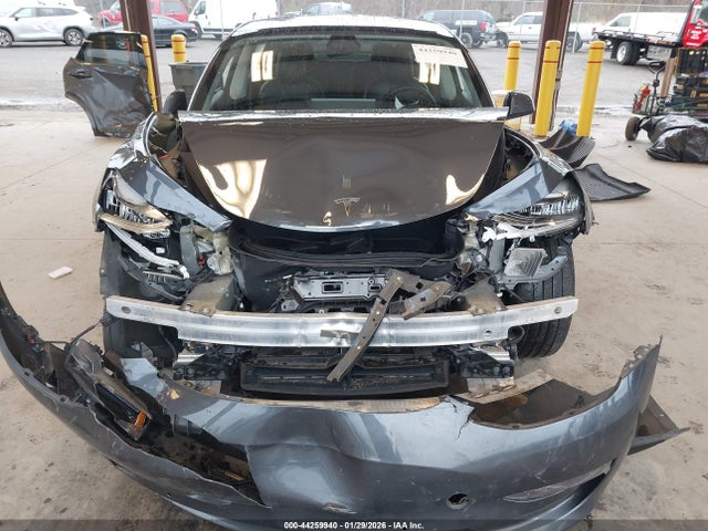 2022 TESLA MODEL 3 5YJ3E1EBXNF240079 Photo 5