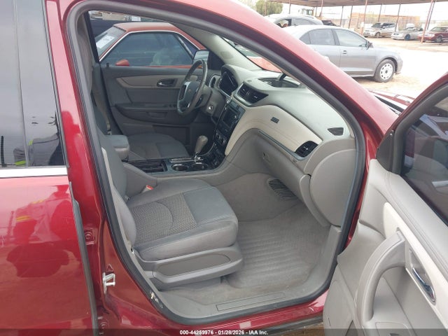 1GNKVHKDXHJ338057 Chevrolet Traverse 2lt