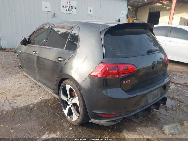 2017 VOLKSWAGEN GOLF GTI 3VW4T7AU7HM029505 Photo 2